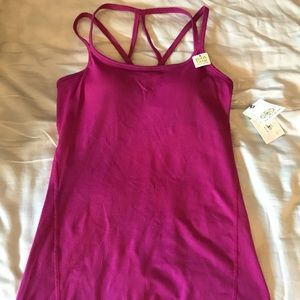 Gaiam workout tank with shelf bra.